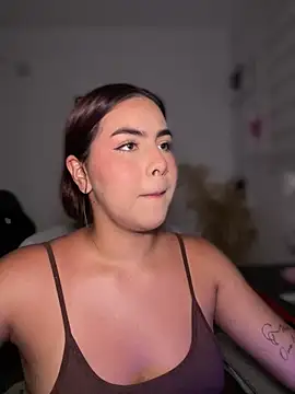 Zarahs Blare1 online show from May 2026 01:45:02 AM