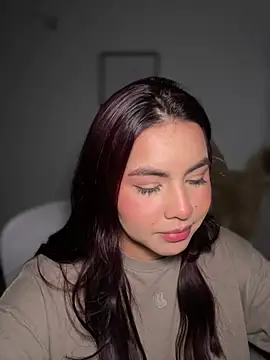 Zarahs Blare1 online show from April 2026 01:42:02 AM