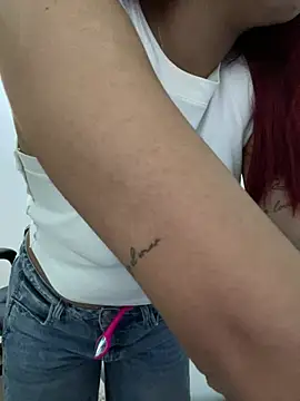 Zarahs Blare1 online show from February 2026 02:00:01 AM