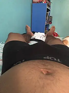 Snapshot of gutystone87 chatting on December 2025 09:54:02 PM gutystone87 online show from December 2025 09:54:02 PM