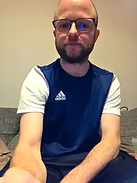 SoftishInflow online show from December 2025 05:52:02 PM