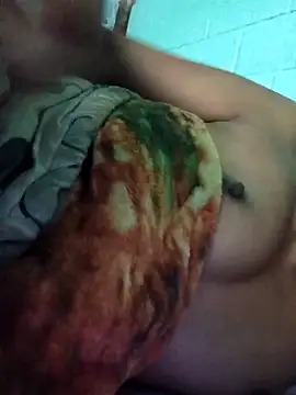 Snapshot of Plianna chatting on December 2025 01:26:02 PM Plianna online show from December 2025 01:26:02 PM