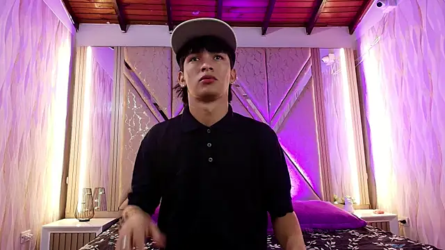 Skinny boyx online show from December 2025 01:17:02 PM