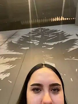 Snapshot of ErikaMurr chatting on December 2025 03:55:01 AM ErikaMurr online show from December 2025 03:55:01 AM