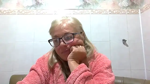 LinaLight88 online show from May 2026 07:53:01 PM