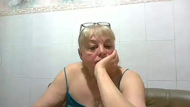 LinaLight88 online show from April 2026 08:04:02 PM