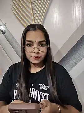 Himani 0122 online show from July 2026 05:46:01 PM
