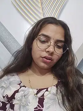 Himani 0122 online show from July 2026 05:04:02 PM