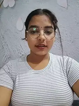 Himani 0122 online show from June 2026 04:44:01 AM