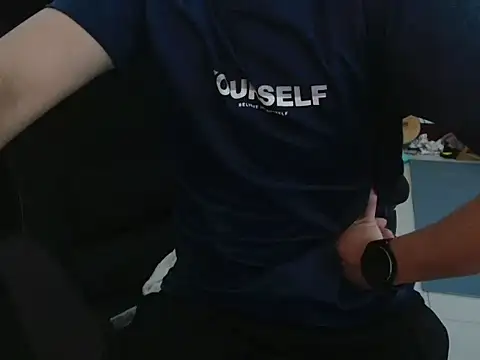 Snapshot of slgreen chatting on December 2025 03:00:02 AM slgreen online show from December 2025 03:00:02 AM