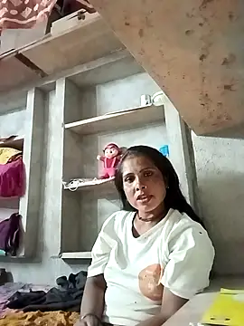 Snapshot of Shreya_pandit chatting on February 2026 12:27:02 PM Shreya pandit online show from February 2026 12:27:02 PM