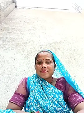 Snapshot of Shreya_pandit chatting on February 2026 10:36:02 AM Shreya pandit online show from February 2026 10:36:02 AM