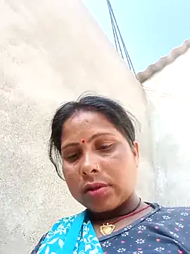 Shreya pandit online show from April 2026 02:27:02 AM