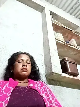 Snapshot of Shreya_pandit chatting on February 2026 12:43:01 AM Shreya pandit online show from February 2026 12:43:01 AM