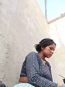 Shreya pandit online show from May 2026 01:04:01 AM