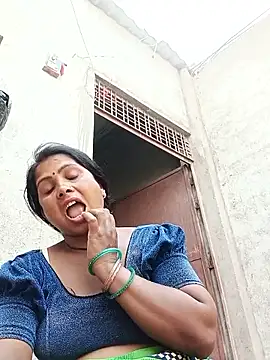 Shreya pandit online show from May 2026 12:12:02 PM