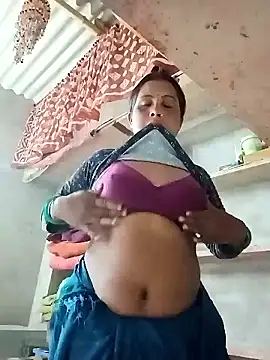 Snapshot of Shreya_pandit chatting on February 2026 12:16:01 PM Shreya pandit online show from February 2026 12:16:01 PM