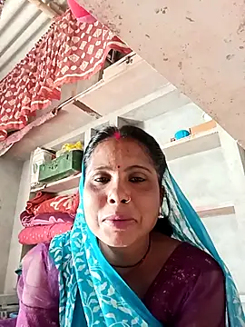 Snapshot of Shreya_pandit chatting on March 2026 06:31:02 AM Shreya pandit online show from March 2026 06:31:02 AM