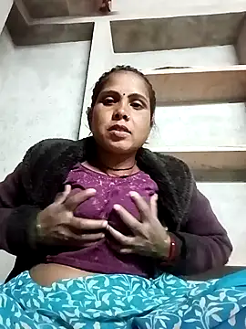 Snapshot of Shreya_pandit chatting on February 2026 12:34:02 PM Shreya pandit online show from February 2026 12:34:02 PM