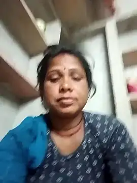 Shreya pandit online show from March 2026 01:11:01 AM