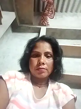 Snapshot of Shreya_pandit chatting on February 2026 12:44:02 AM Shreya pandit online show from February 2026 12:44:02 AM