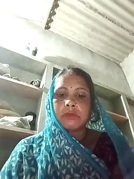 Snapshot of Shreya_pandit chatting on February 2026 11:04:01 PM Shreya pandit online show from February 2026 11:04:01 PM