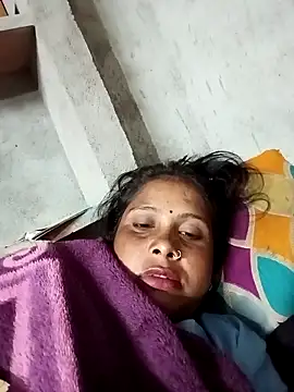 Snapshot of Shreya_pandit chatting on February 2026 11:44:02 PM Shreya pandit online show from February 2026 11:44:02 PM