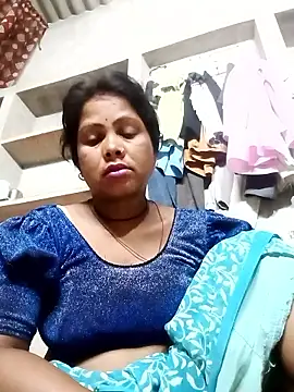 Shreya pandit online show from May 2026 11:43:01 PM