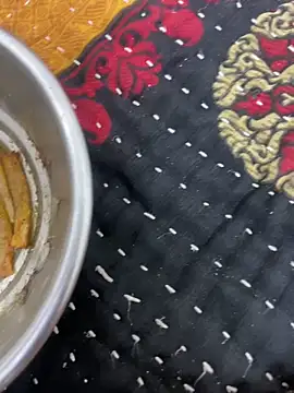 Pooja Love143 online show from April 2026 05:52:02 PM