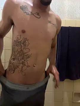 Snapshot of EnjoymentRapha chatting on December 2025 05:51:01 PM EnjoymentRapha online show from December 2025 05:51:01 PM