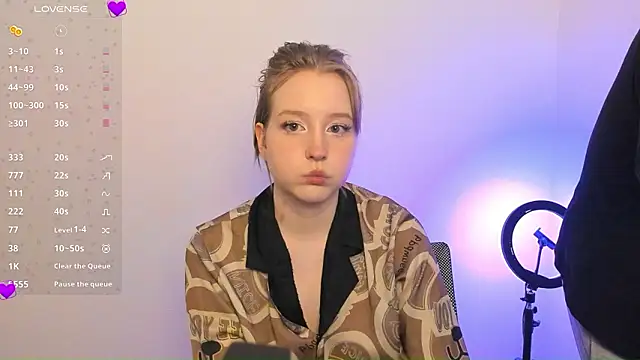 Stella MoonLight online show from February 2026 05:14:02 PM