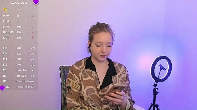 Stella MoonLight online show from February 2026 03:35:02 PM