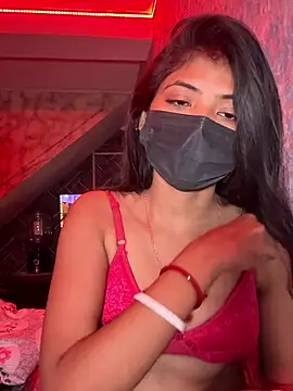 Snapshot of lovebirds696968 chatting on December 2025 06:24:01 PM lovebirds696968 online show from December 2025 06:24:01 PM