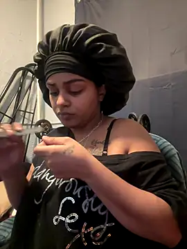 SUGARBABEWETCREMEHONEY online show from December 2025 01:10:02 AM