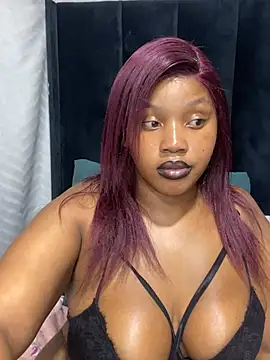 Snapshot of THICKBARBIE32 chatting on June 2026 07:19:01 PM THICKBARBIE32 online show from June 2026 07:19:01 PM