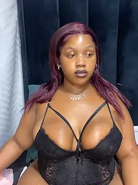 THICKBARBIE32 online show from June 2026 08:20:01 PM