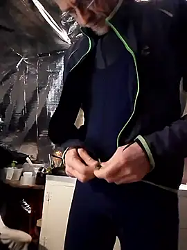 Snapshot of Quebec46 chatting on January 2026 04:00:01 PM Quebec46 online show from January 2026 04:00:01 PM