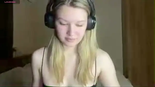 SkyeDavis online show from February 2026 08:59:02 PM