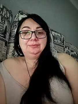 MariSwan222 online show from February 2026 09:47:01 PM