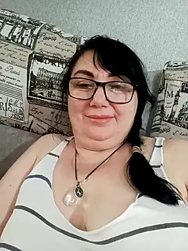 Snapshot of MariSwan222 chatting on July 2026 12:55:01 PM MariSwan222 online show from July 2026 12:55:01 PM