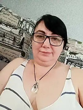 Snapshot of MariSwan222 chatting on July 2026 07:26:01 AM MariSwan222 online show from July 2026 07:26:01 AM