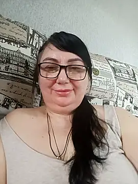 MariSwan222 online show from March 2026 12:41:01 PM