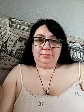Snapshot of MariSwan222 chatting on May 2026 06:24:01 AM MariSwan222 online show from May 2026 06:24:01 AM