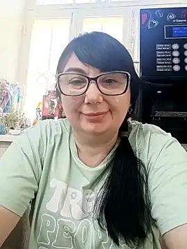 Snapshot of MariSwan222 chatting on May 2026 07:50:02 AM MariSwan222 online show from May 2026 07:50:02 AM