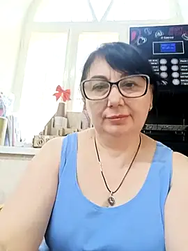 Snapshot of MariSwan222 chatting on July 2026 07:41:02 AM MariSwan222 online show from July 2026 07:41:02 AM