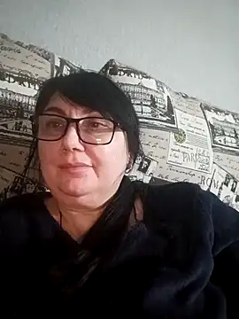 MariSwan222 online show from February 2026 03:47:01 PM