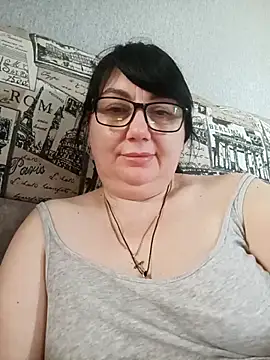 Snapshot of MariSwan222 chatting on May 2026 02:45:01 PM MariSwan222 online show from May 2026 02:45:01 PM