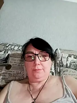 Snapshot of MariSwan222 chatting on June 2026 06:03:02 PM MariSwan222 online show from June 2026 06:03:02 PM