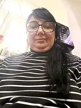 MariSwan222 online show from April 2026 11:33:01 AM