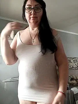 MariSwan222 online show from February 2026 10:26:01 AM